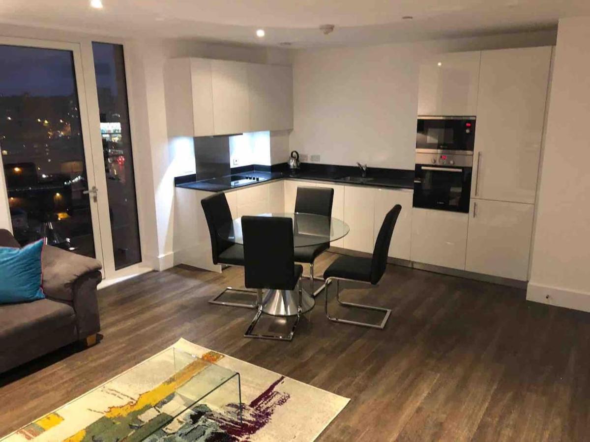 High View Two Bedroom Apartment In Woolwich Londres Extérieur photo