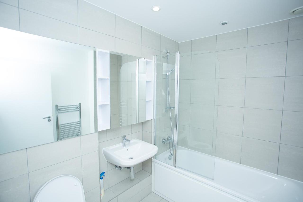 High View Two Bedroom Apartment In Woolwich Londres Extérieur photo
