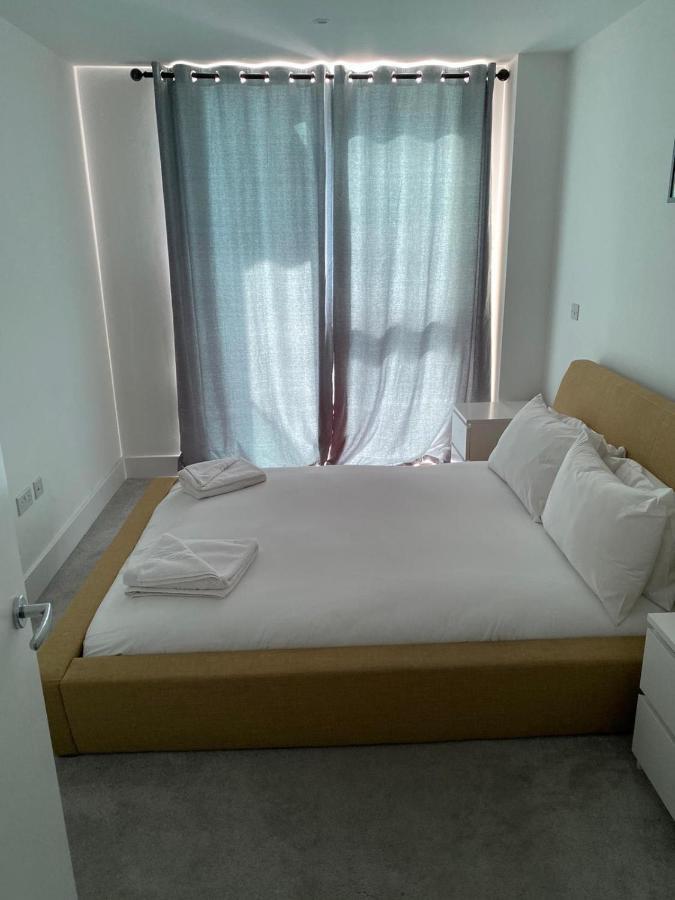 High View Two Bedroom Apartment In Woolwich Londres Extérieur photo